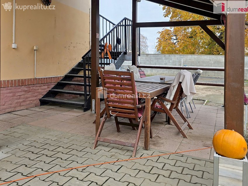 Pronájem bytu 1+kk 16 m^2 Hlavní, Neratovice 