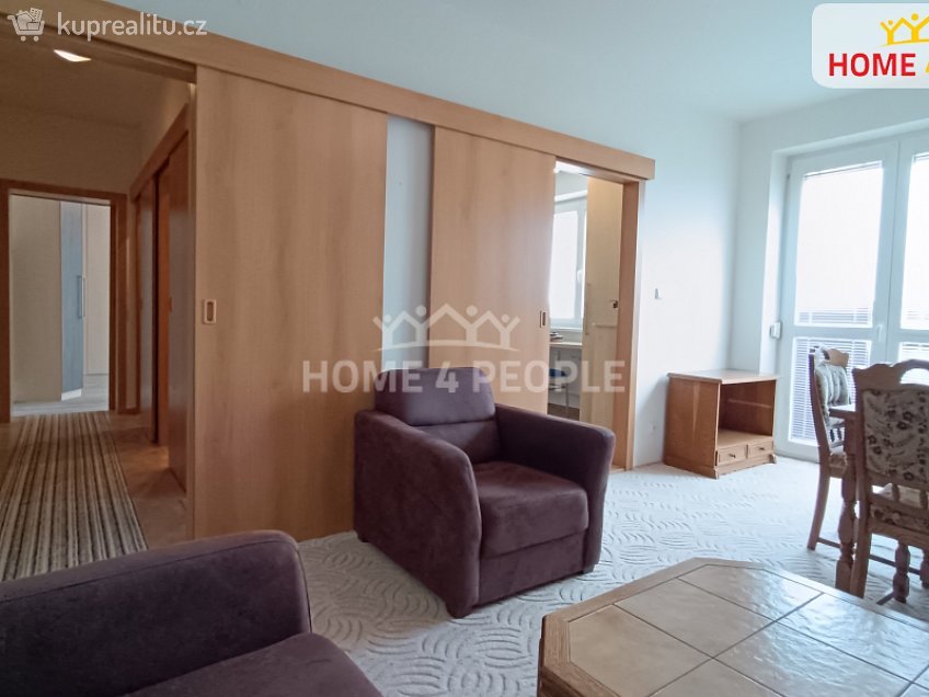 Pronájem bytu 2+1 51 m^2 náměstí Míru, Židlochovice 