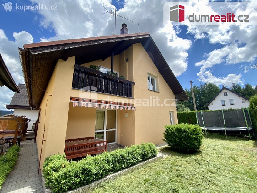 Pronájem  rodinného domu 400 m^2 třída Vítězství, Mariánské Lázně 