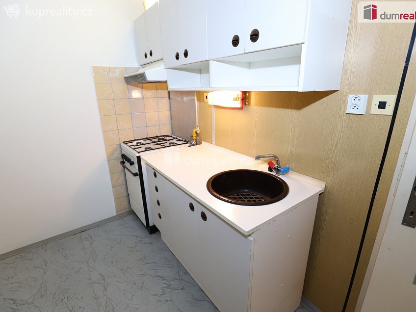 Prodej bytu 1+1 38 m^2 Slovenská, Sokolov 