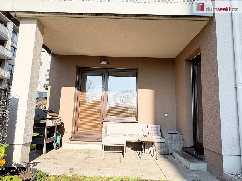 Pronájem bytu 3+kk 80 m^2 Saarinenova, Praha 9 