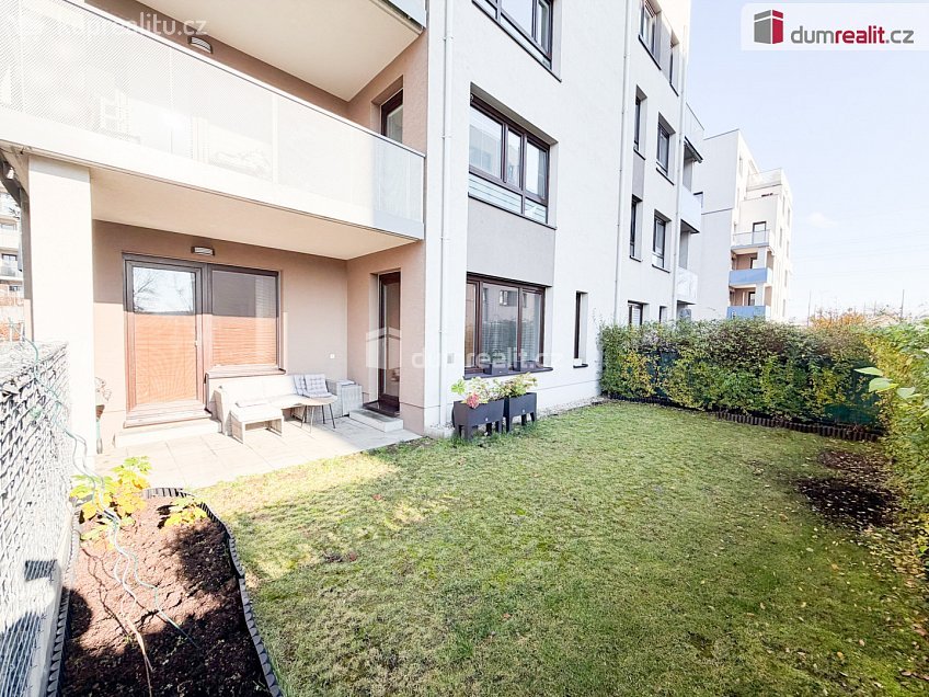 Pronájem bytu 3+kk 80 m^2 Saarinenova, Praha 9 