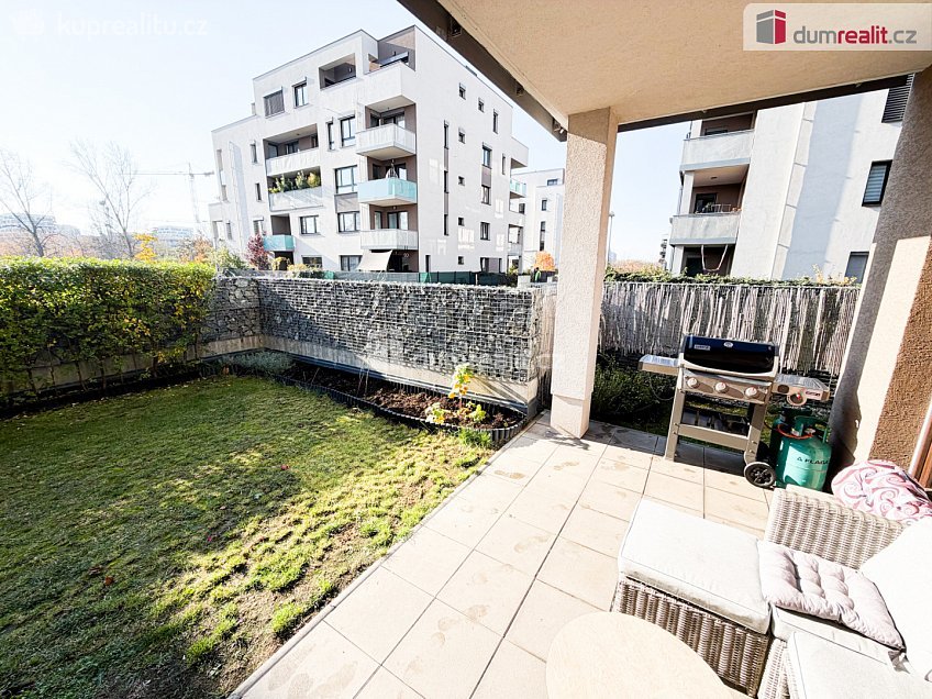 Pronájem bytu 3+kk 80 m^2 Saarinenova, Praha 9 