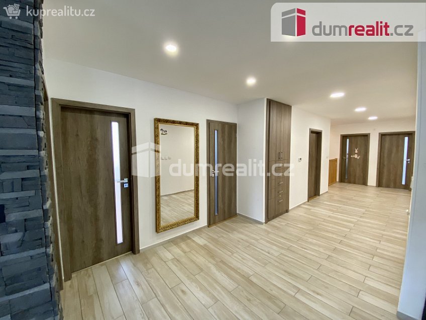 Pronájem  činžovního domu 400 m^2 třída Vítězství, Mariánské Lázně 