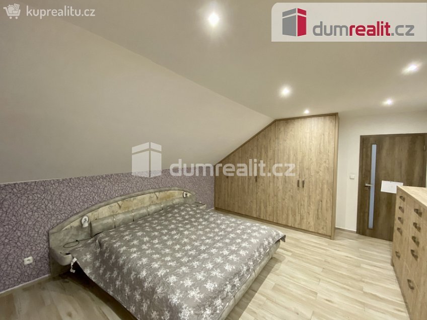 Pronájem  činžovního domu 400 m^2 třída Vítězství, Mariánské Lázně 