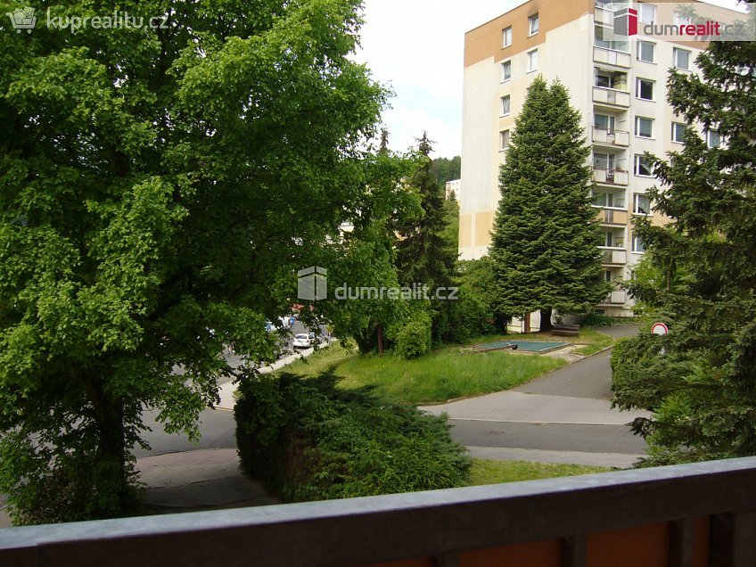 Pronájem bytu 3+1 67 m^2 Na Pěšině, Děčín 