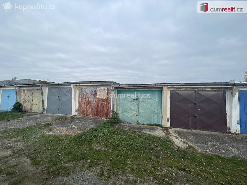 Pronájem  garáže 18 m^2 Průmyslová, Hodonín 