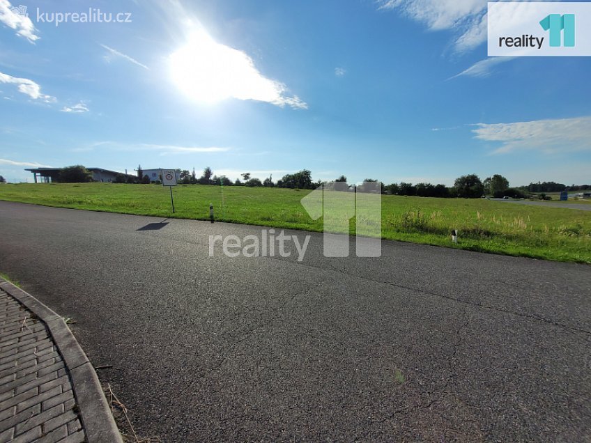 Prodej  stavebního pozemku 1207 m^2 Robinson, Písek 