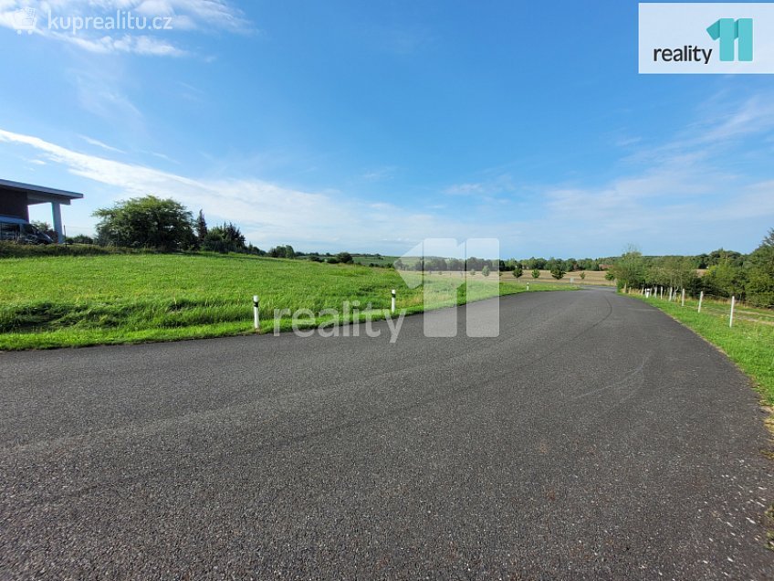 Prodej  stavebního pozemku 1207 m^2 Robinson, Písek 