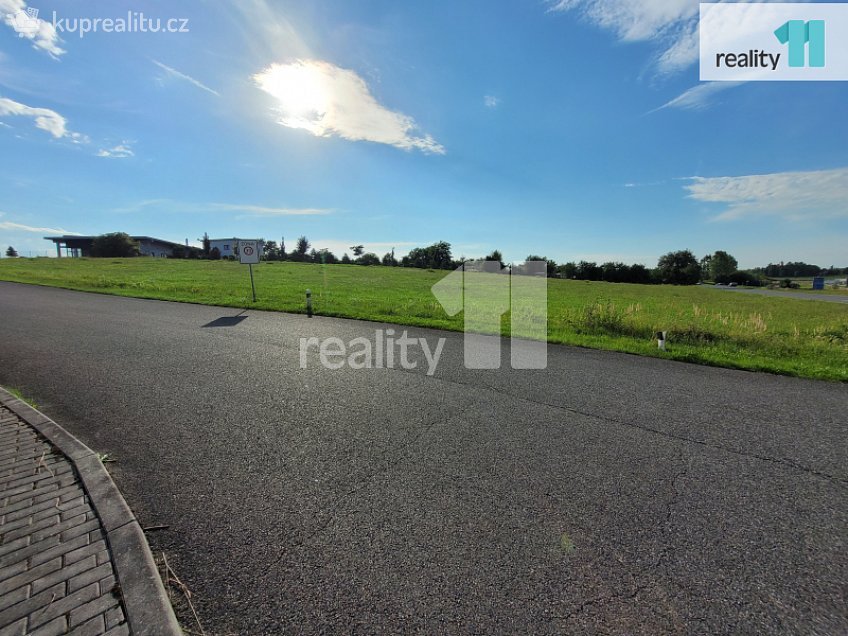 Prodej  stavebního pozemku 1207 m^2 Robinson, Písek 