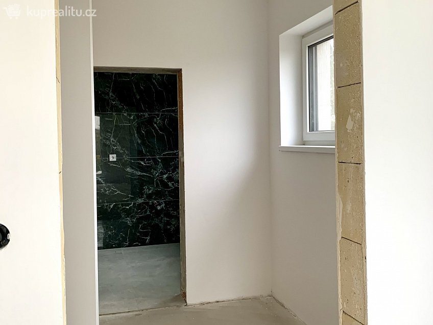 Prodej  rodinného domu 200 m^2 Velká Hleďsebe, Velká Hleďsebe 