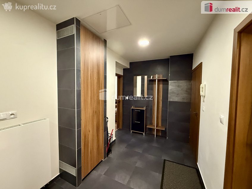 Prodej bytu 2+1 73 m^2 Hlavní třída, Mariánské Lázně 