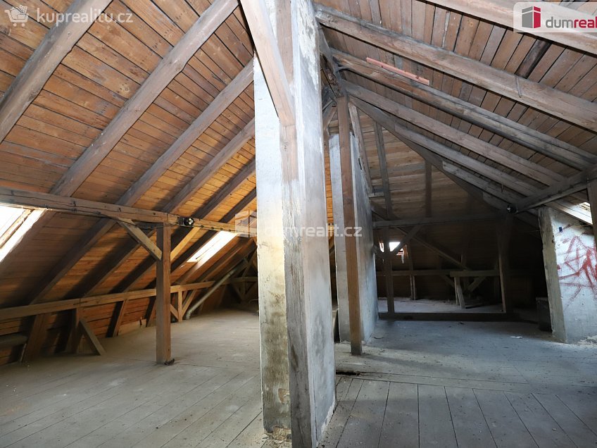 Prodej  činžovního domu 2000 m^2 Aš, Aš 