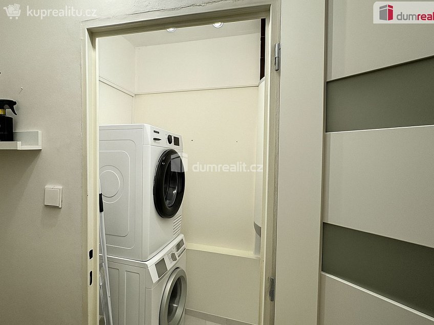 Pronájem bytu 4+1 87 m^2 Vrchlického, Roudnice nad Labem 