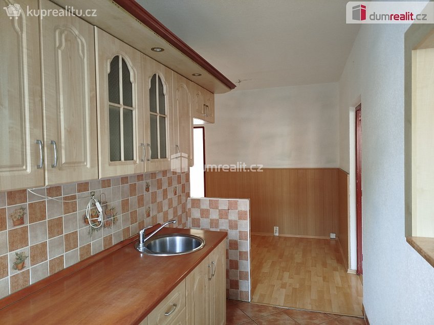 Prodej bytu 3+1 69 m^2 Vintířov, Vintířov 