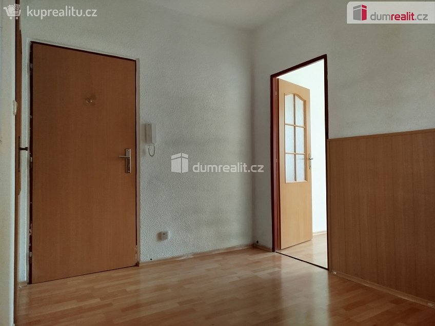 Prodej bytu 3+1 69 m^2 Vintířov, Vintířov 