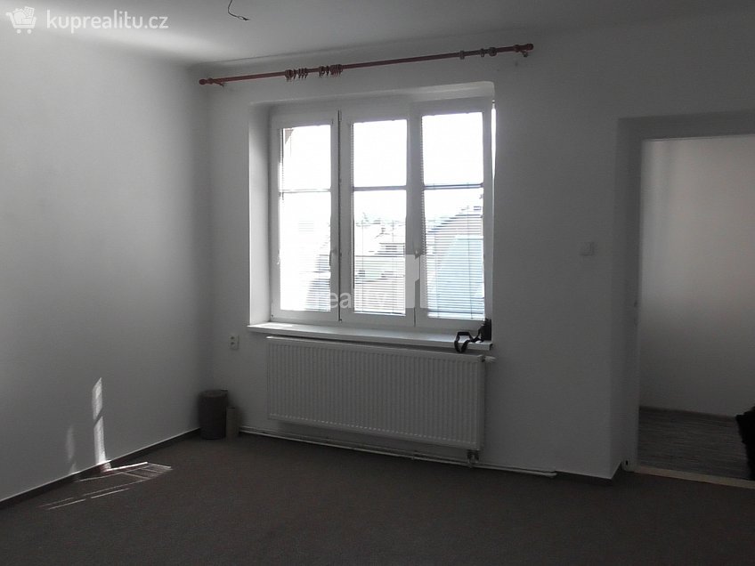 Pronájem bytu 2+1 80 m^2 Přemyslovců, Ostrava 