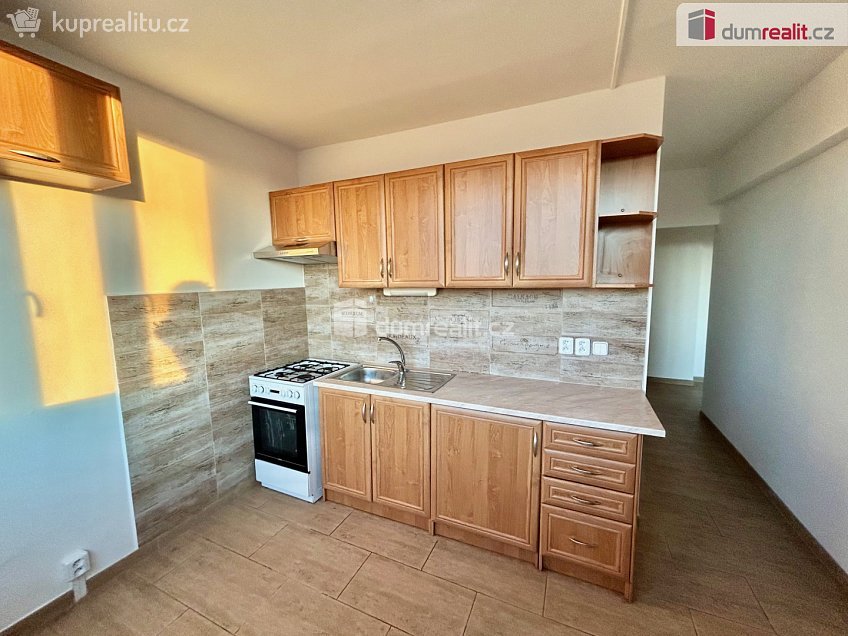 Pronájem bytu 2+1 61 m^2 Seifertova, Kolín 