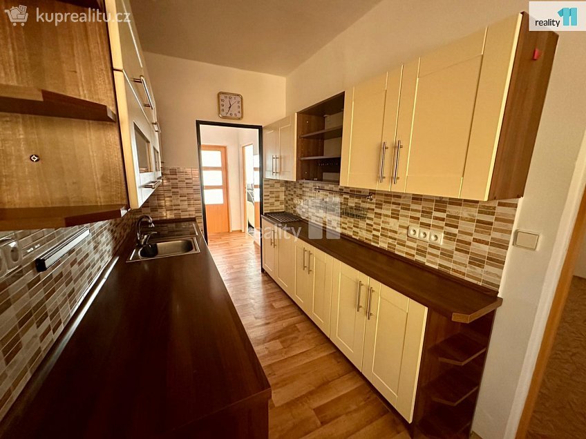 Pronájem bytu 3+1 79 m^2 Nálepkova, Děčín 