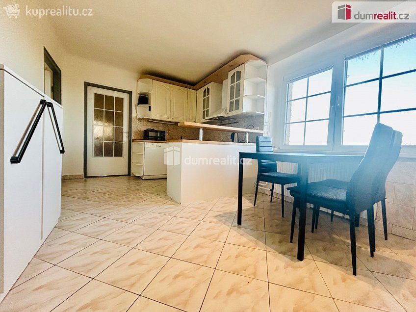 Pronájem bytu 3+1 96 m^2 Česká, Kutná Hora 