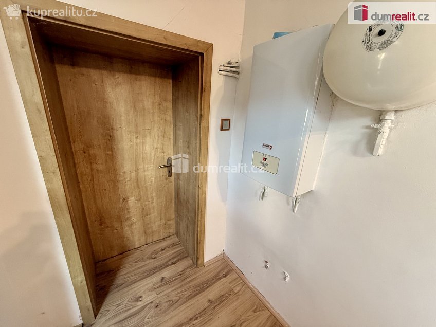 Prodej  rodinného domu 95 m^2 Bánov, Bánov 