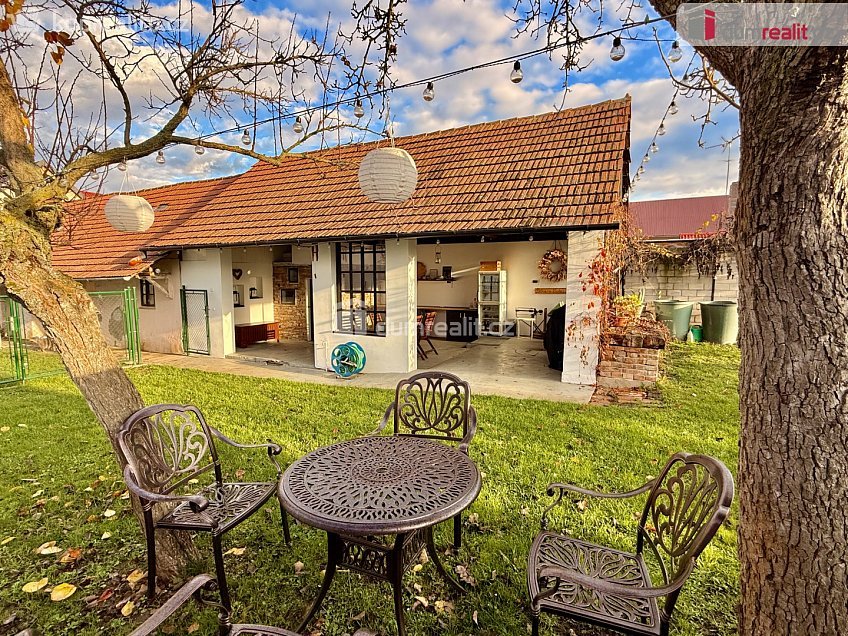 Prodej  rodinného domu 125 m^2 Dědina, Ostrožská Nová Ves 