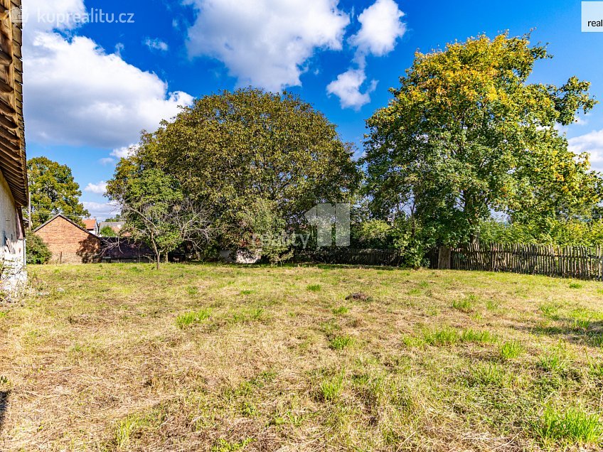 Prodej  stavebního pozemku 835 m^2 Ovesná Lhota, Ovesná Lhota 