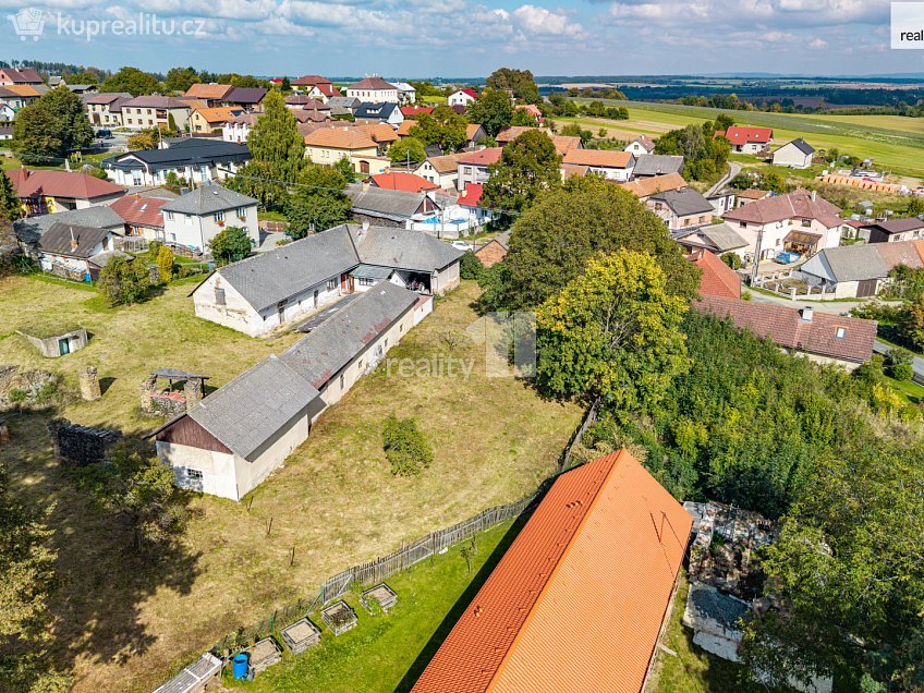 Prodej  stavebního pozemku 835 m^2 Ovesná Lhota, Ovesná Lhota 