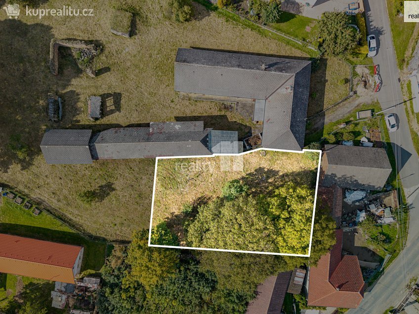 Prodej  stavebního pozemku 835 m^2 Ovesná Lhota, Ovesná Lhota 