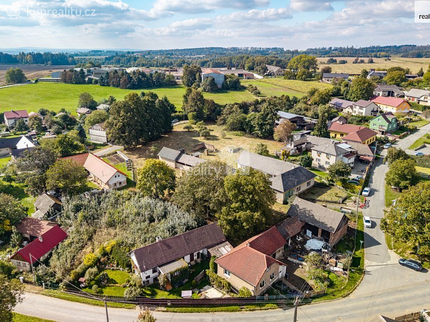 Prodej  stavebního pozemku 835 m^2 Ovesná Lhota, Ovesná Lhota 