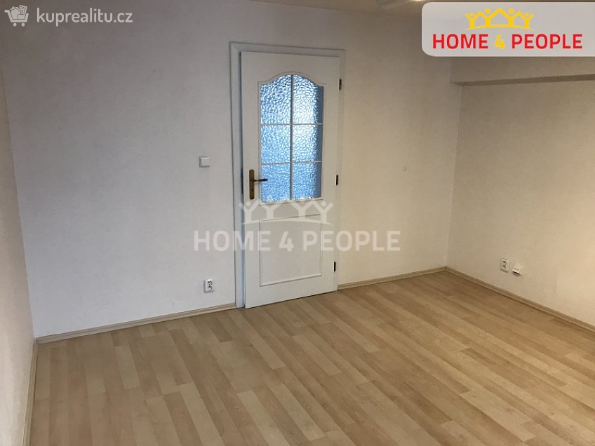 Pronájem bytu 3+kk 140 m^2 Tůmova, Praha 5 