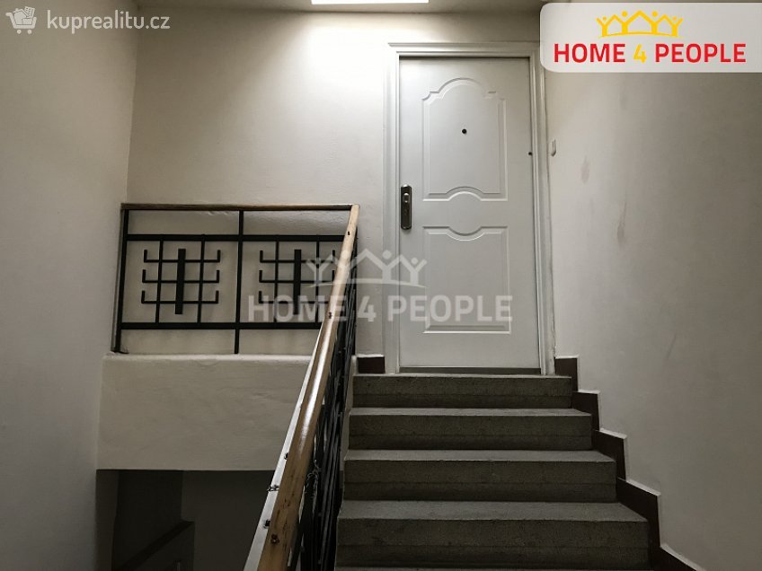 Pronájem bytu 3+kk 140 m^2 Tůmova, Praha 5 