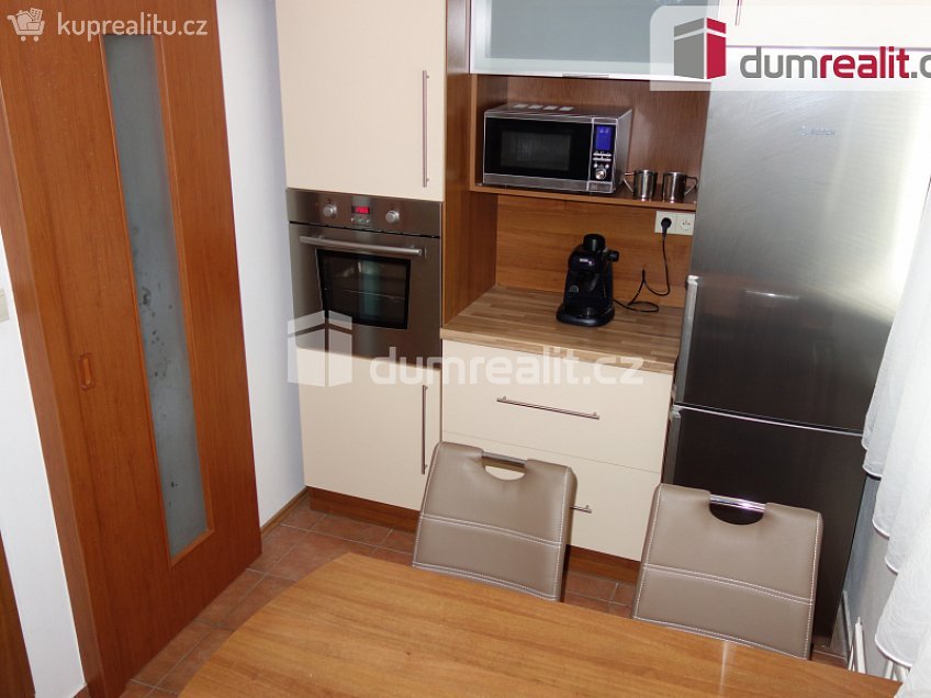 Pronájem bytu 2+1 56 m^2 Budovatelská, Břeclav 