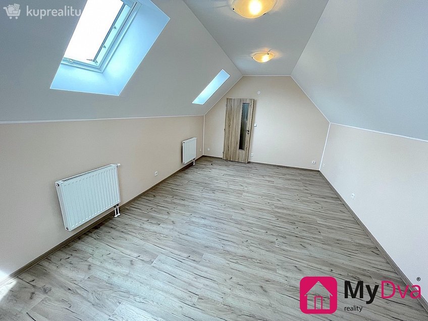 Pronájem  rodinného domu 88 m^2 Božice 61, Božice 