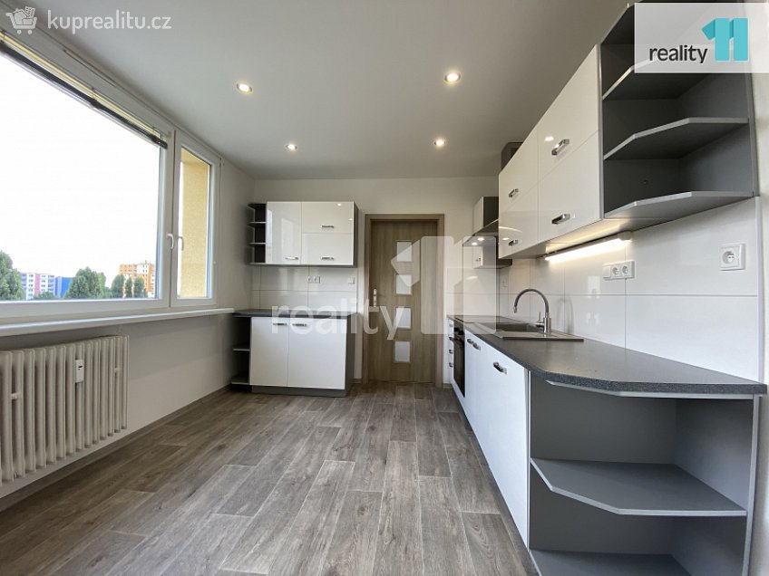 Pronájem bytu 3+1 70 m^2 Zhořelecká, Česká Lípa 