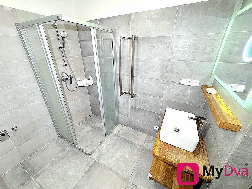 Pronájem bytu 2+kk 58 m^2 Havlíčkova, Havlíčkova Borová 