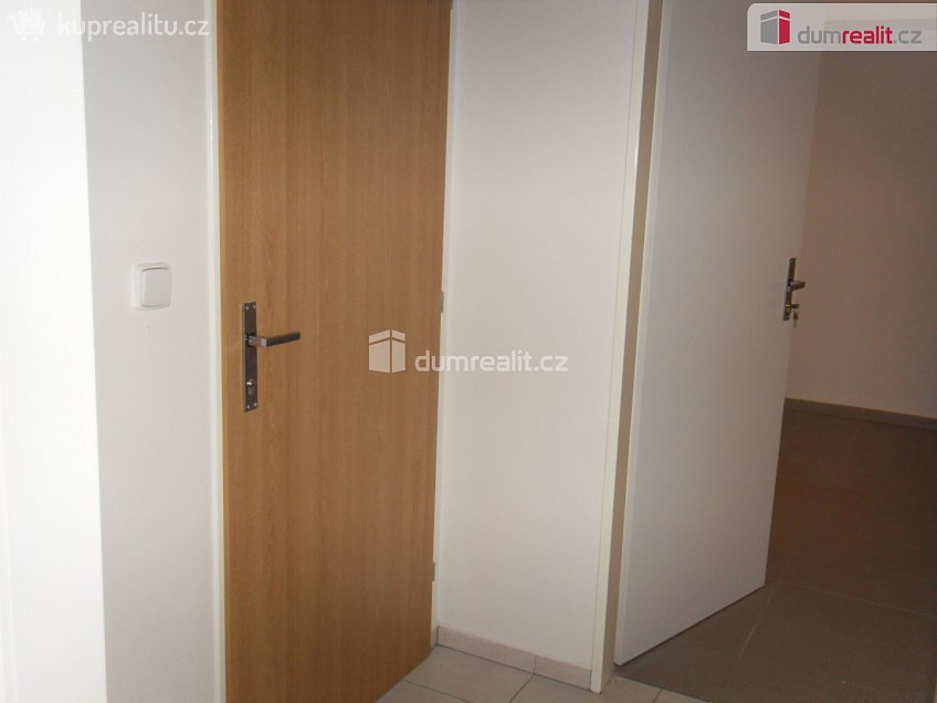 Pronájem bytu 1+1 33 m^2 U Parkánu, Praha-Ďáblice 