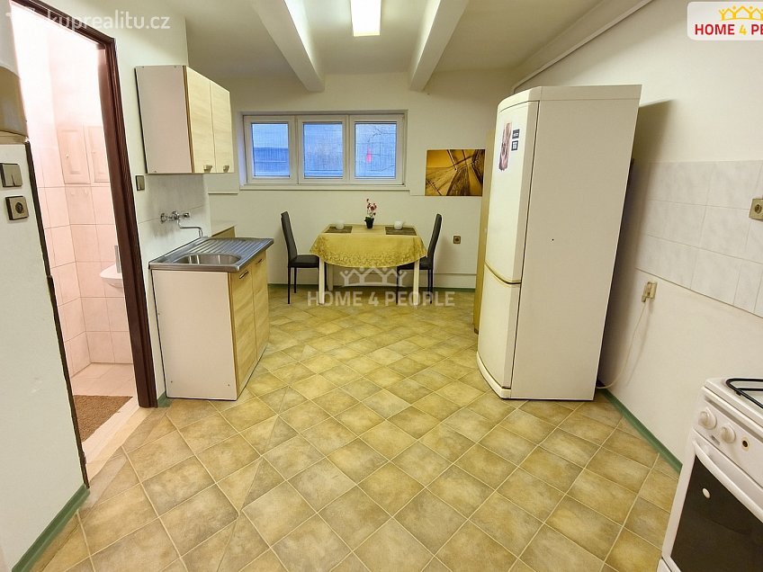 Prodej bytu 1+1 42 m^2 Nádražní, Vyškov 