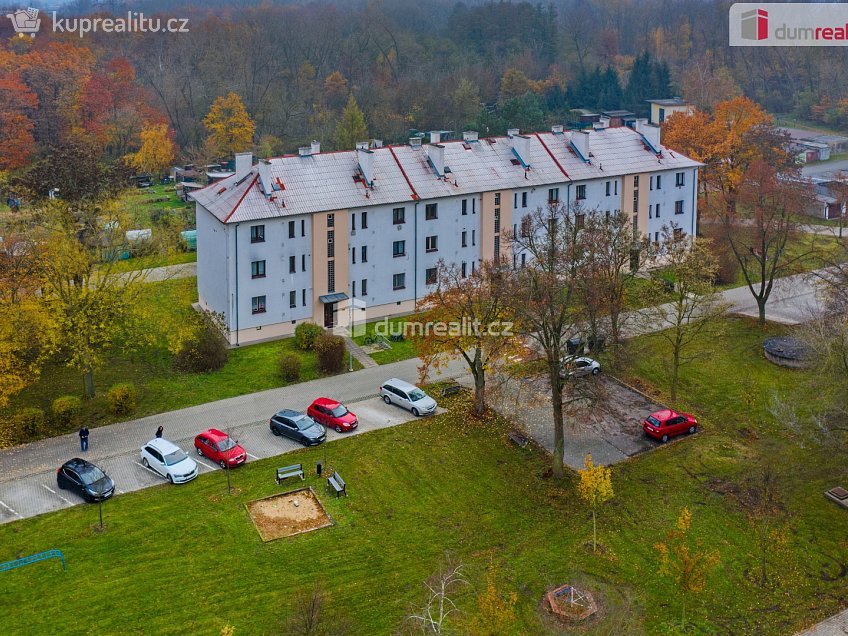 Prodej bytu 2+kk 53 m^2 U Zahrádek, Libiš 