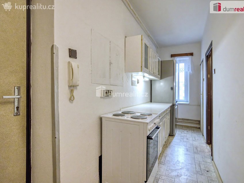 Prodej bytu 2+kk 53 m^2 U Zahrádek, Libiš 