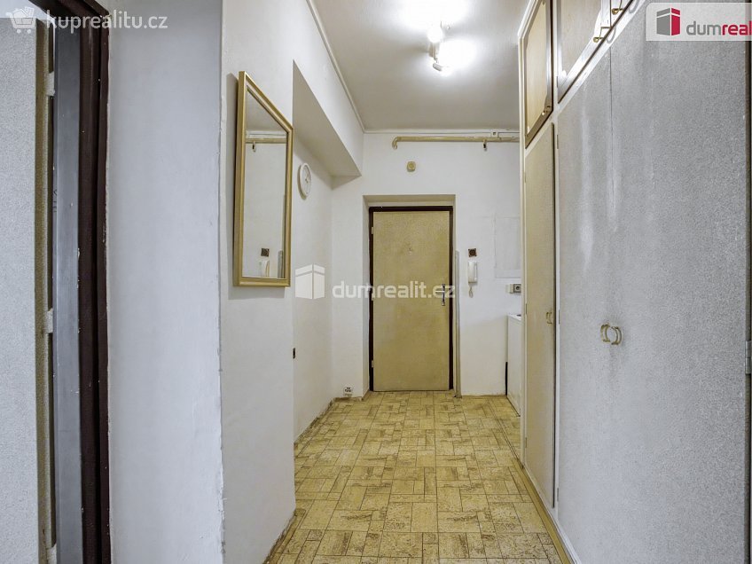 Prodej bytu 2+kk 53 m^2 U Zahrádek, Libiš 