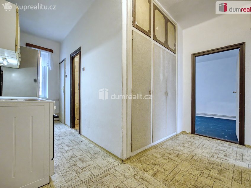 Prodej bytu 2+kk 53 m^2 U Zahrádek, Libiš 