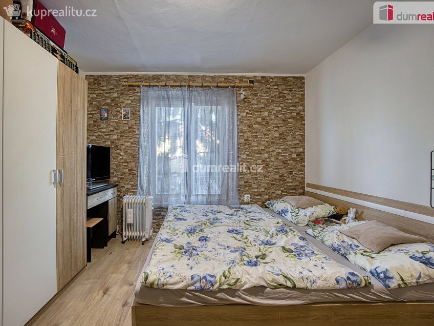 Prodej bytu 3+1 71 m^2 Za Obchody, Neratovice 