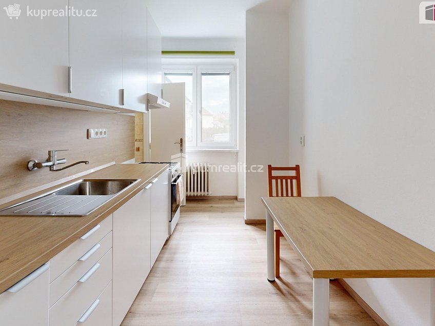 Pronájem bytu 2+1 59 m^2 Otická, Opava 