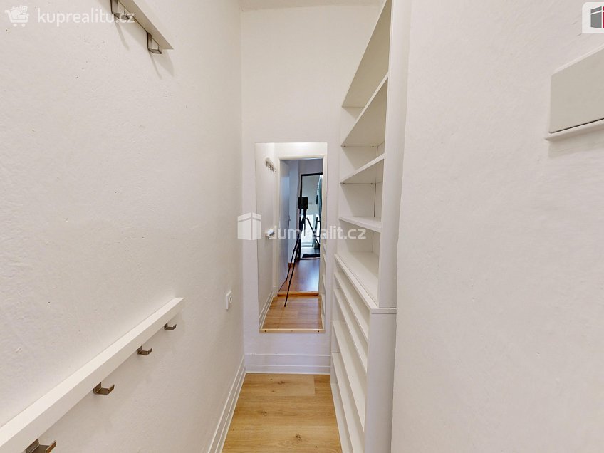 Pronájem bytu 2+1 59 m^2 Otická, Opava 