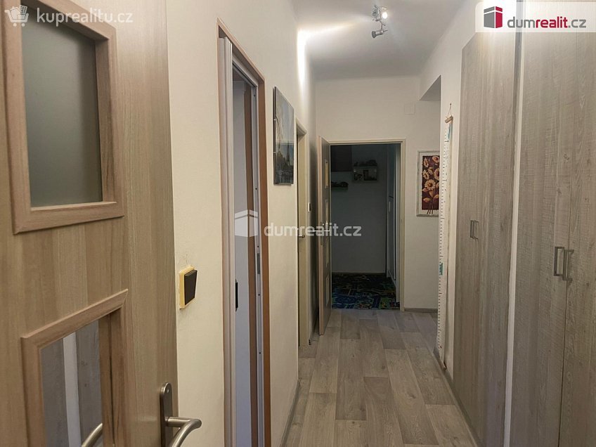 Pronájem bytu 3+1 63 m^2 náměstí Republiky, Opava 