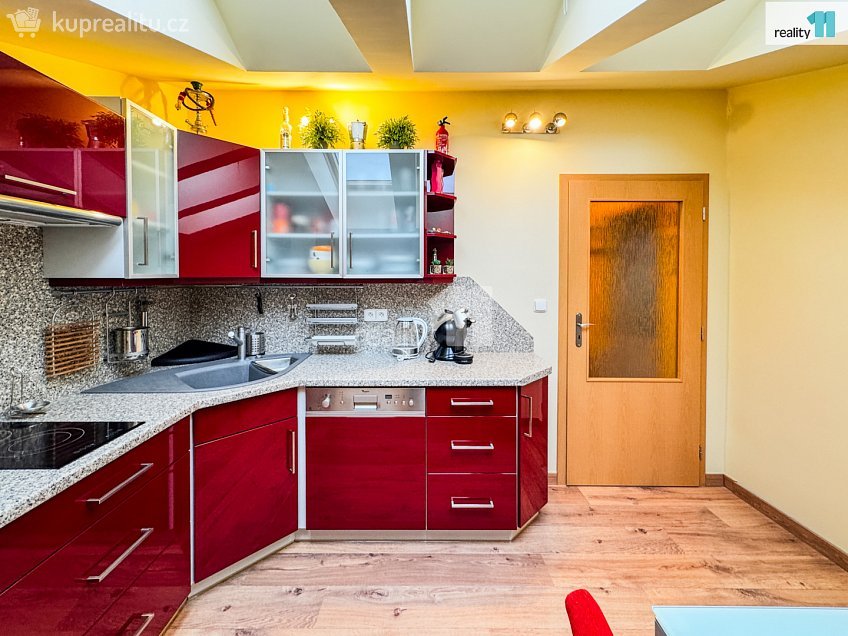 Prodej bytu 2+1 61 m^2 Slapy, Slapy 