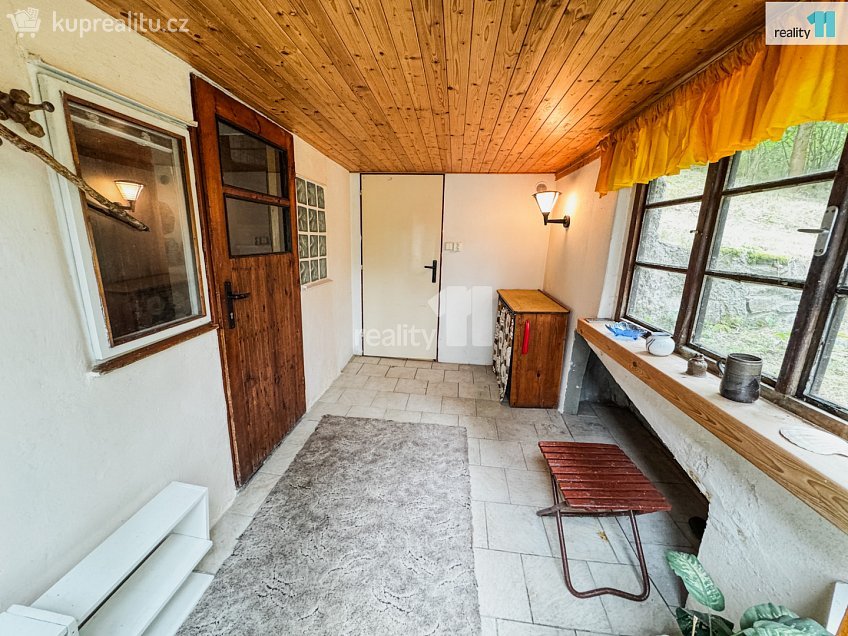 Prodej  chaty 130 m^2 Pňovany, Pňovany 