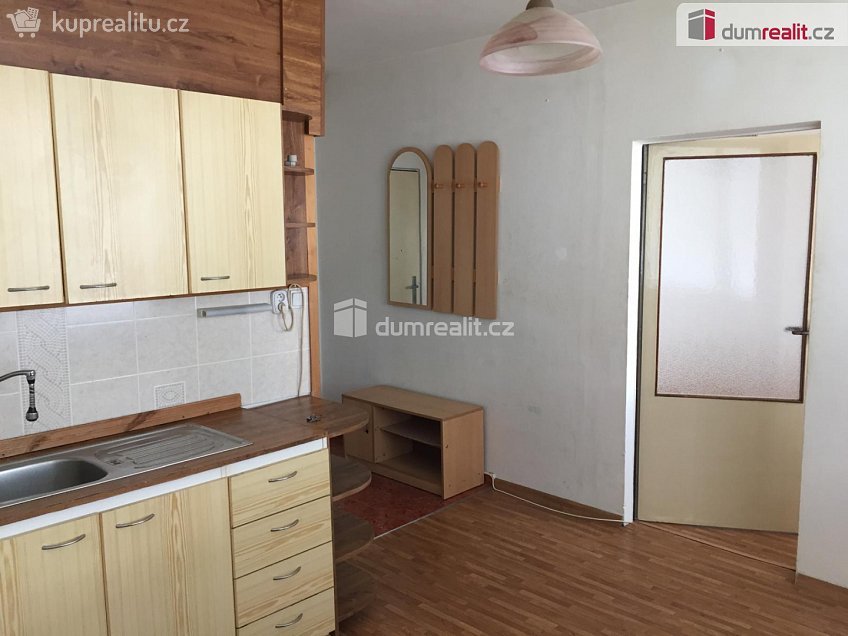 Pronájem bytu 1+1 29 m^2 Plavební, Děčín 