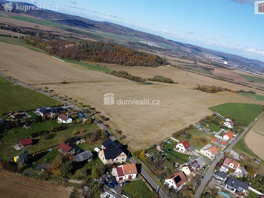 Prodej  stavebního pozemku 981 m^2 Lochovice, Lochovice 